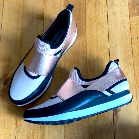 Steve Madden metallic rose gold platform color block mesh top slip